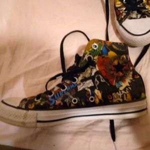 Size 8 womens size 6 mens converse tennis shoes